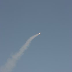 Horizont udalosti  let